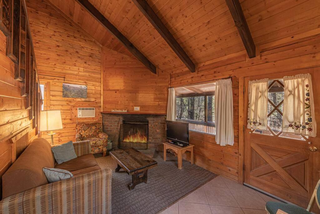 Forest Cabin 5 Old Glory بايسون المظهر الخارجي الصورة