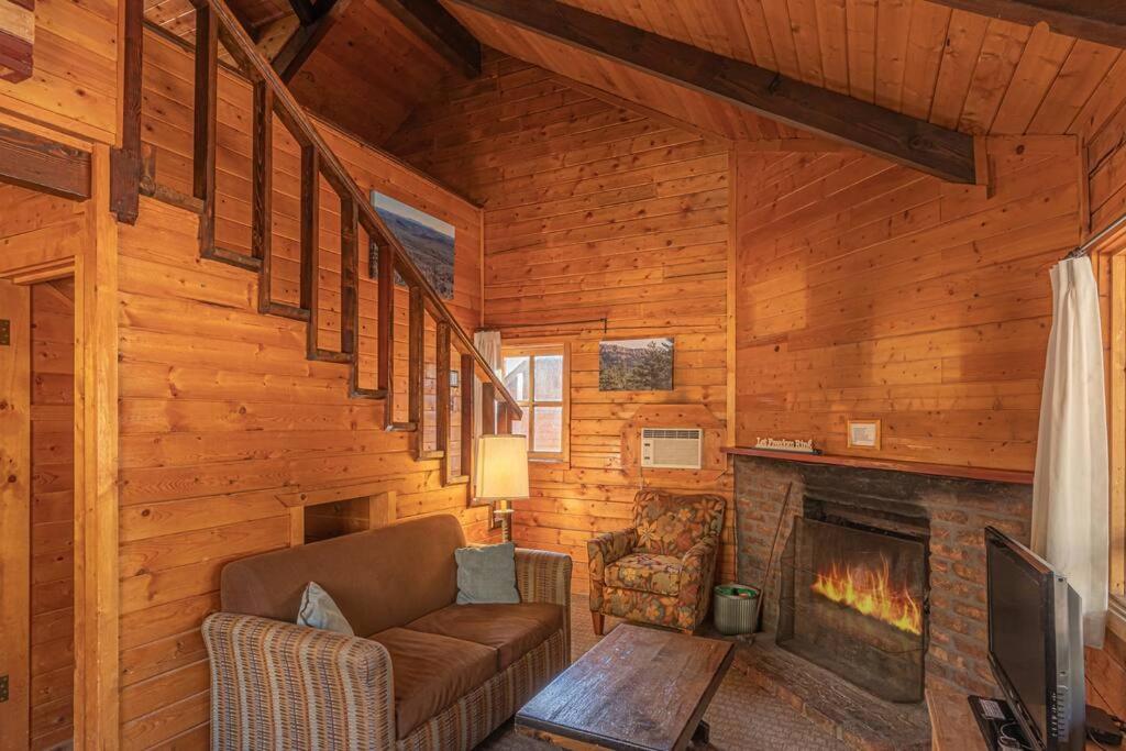Forest Cabin 5 Old Glory بايسون المظهر الخارجي الصورة